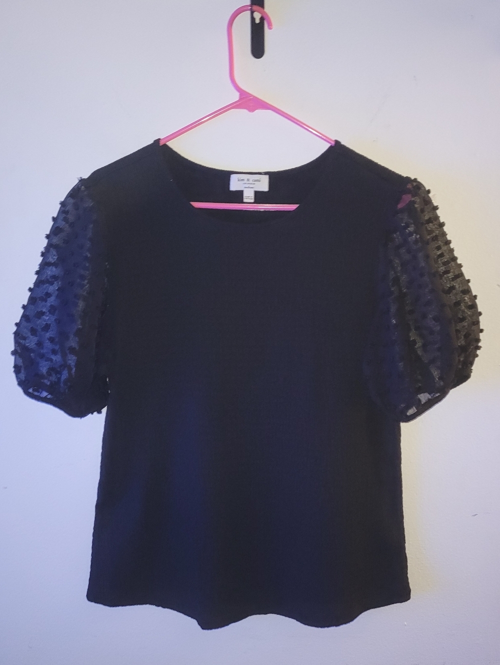 Kim & Cami Black Puff-Sleeve Blouse
